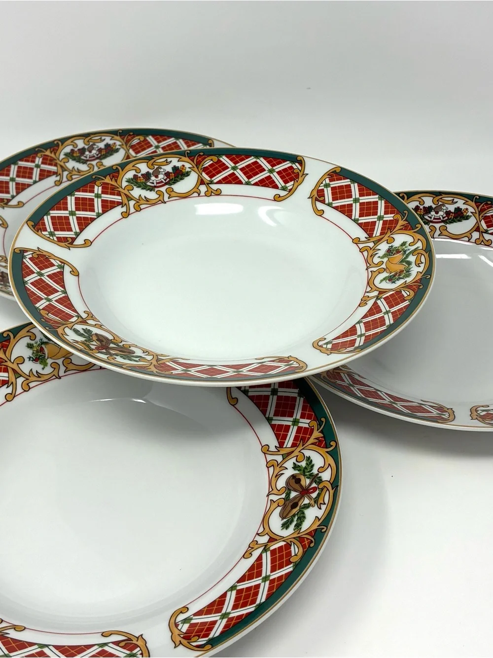Gibson Designs Windsor Rim Soup Bowls Set Of 4 Holiday Bowls 90’s Art Nouveau